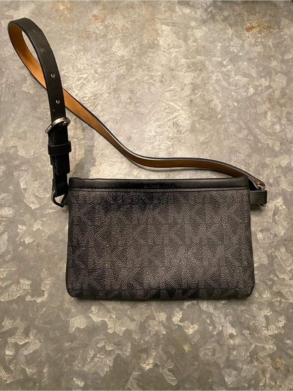 Michael Kors, hip belt Bag - Sleek Everyday Carry